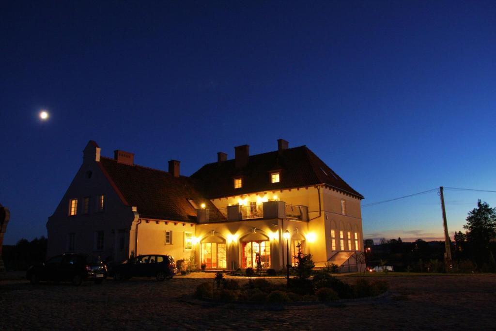 Gosciniec Rycerski Bed and Breakfast Paprotki Buitenkant foto