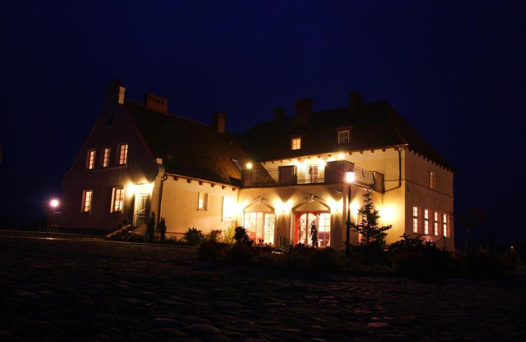 Gosciniec Rycerski Bed and Breakfast Paprotki Buitenkant foto