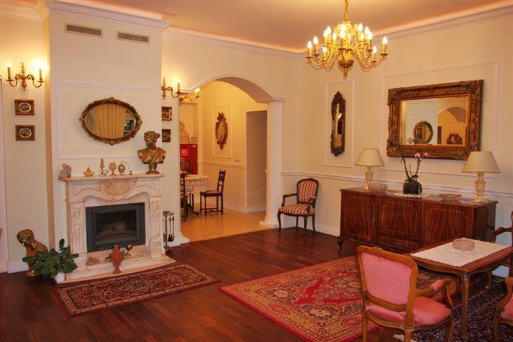 Gosciniec Rycerski Bed and Breakfast Paprotki Buitenkant foto